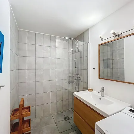 Centre, 4 Pers, 2 Ch. Avec Balcon, Parking, Proche Telepherique Et Remontees - Fr-1-507-24 Apartment Chamonix