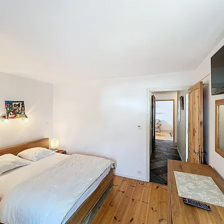 Apartment Centre, 4 Pers, 2 Ch. Avec Balcon, Parking, Proche Telepherique Et Remontees - Fr-1-507-24 *